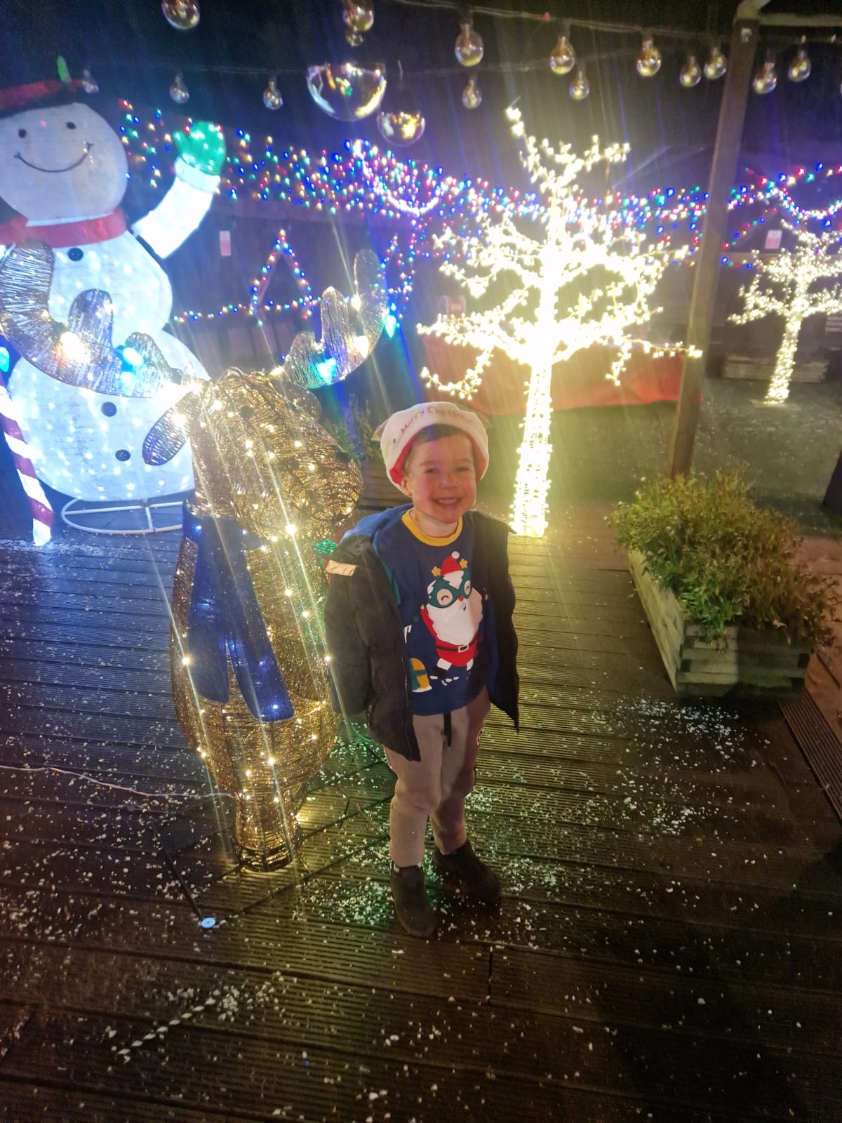 15th Tea Santa (26)
