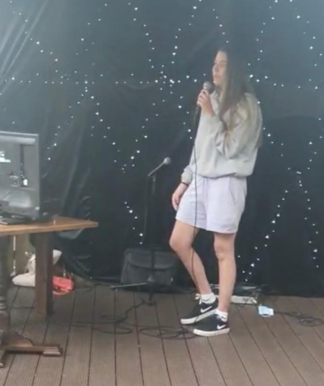Open Mic Sunday (8)